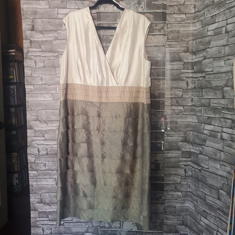 JESSICA HOWARD Layered Sleeveless Dress Ivory Gray Formal Evening Elegant 24W